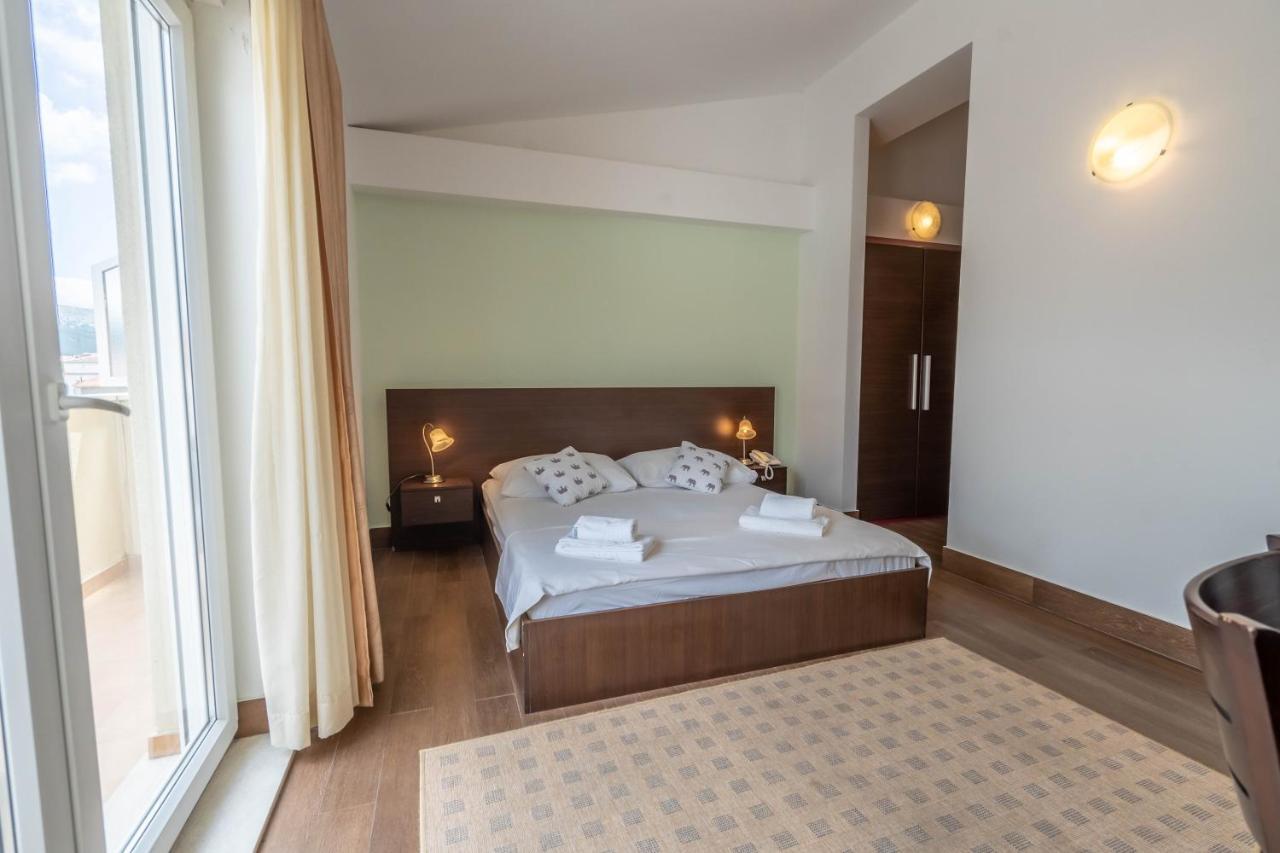 Pansion Epetium Otel Stobreč Dış mekan fotoğraf