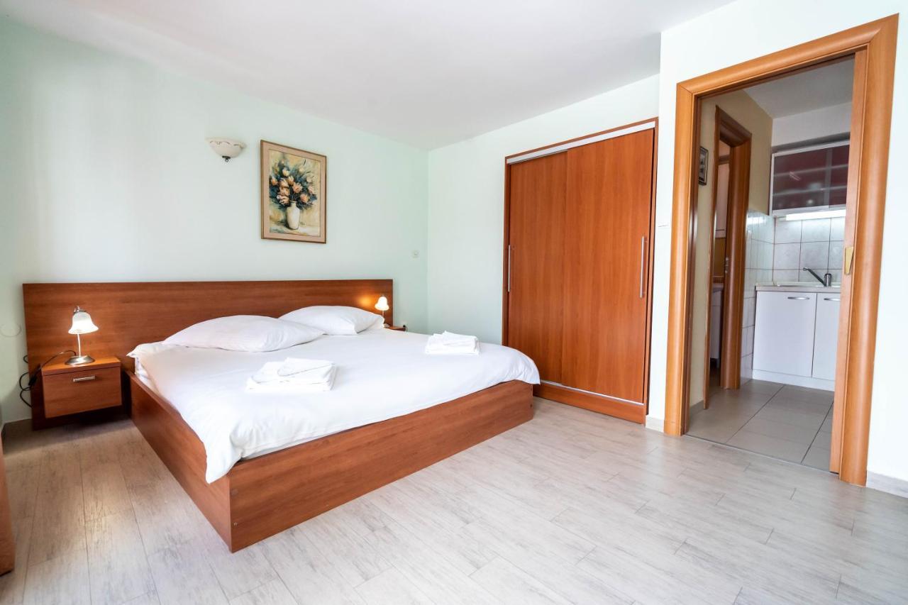 Pansion Epetium Otel Stobreč Dış mekan fotoğraf