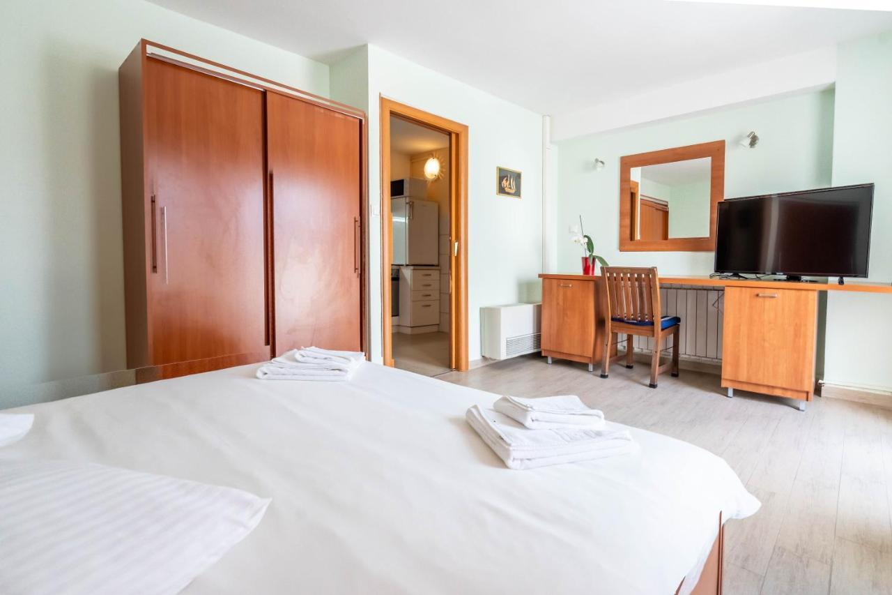 Pansion Epetium Otel Stobreč Dış mekan fotoğraf