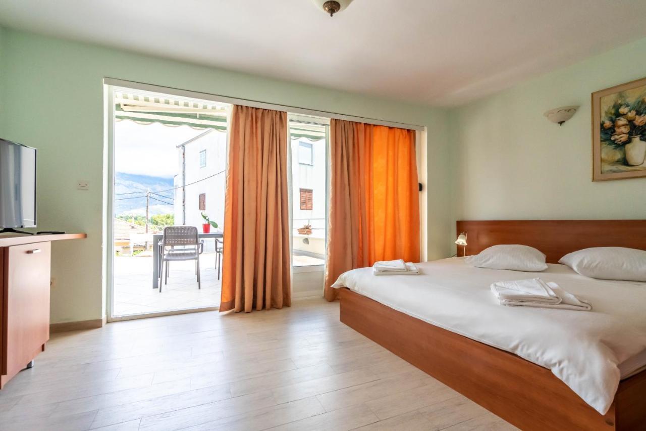 Pansion Epetium Otel Stobreč Dış mekan fotoğraf