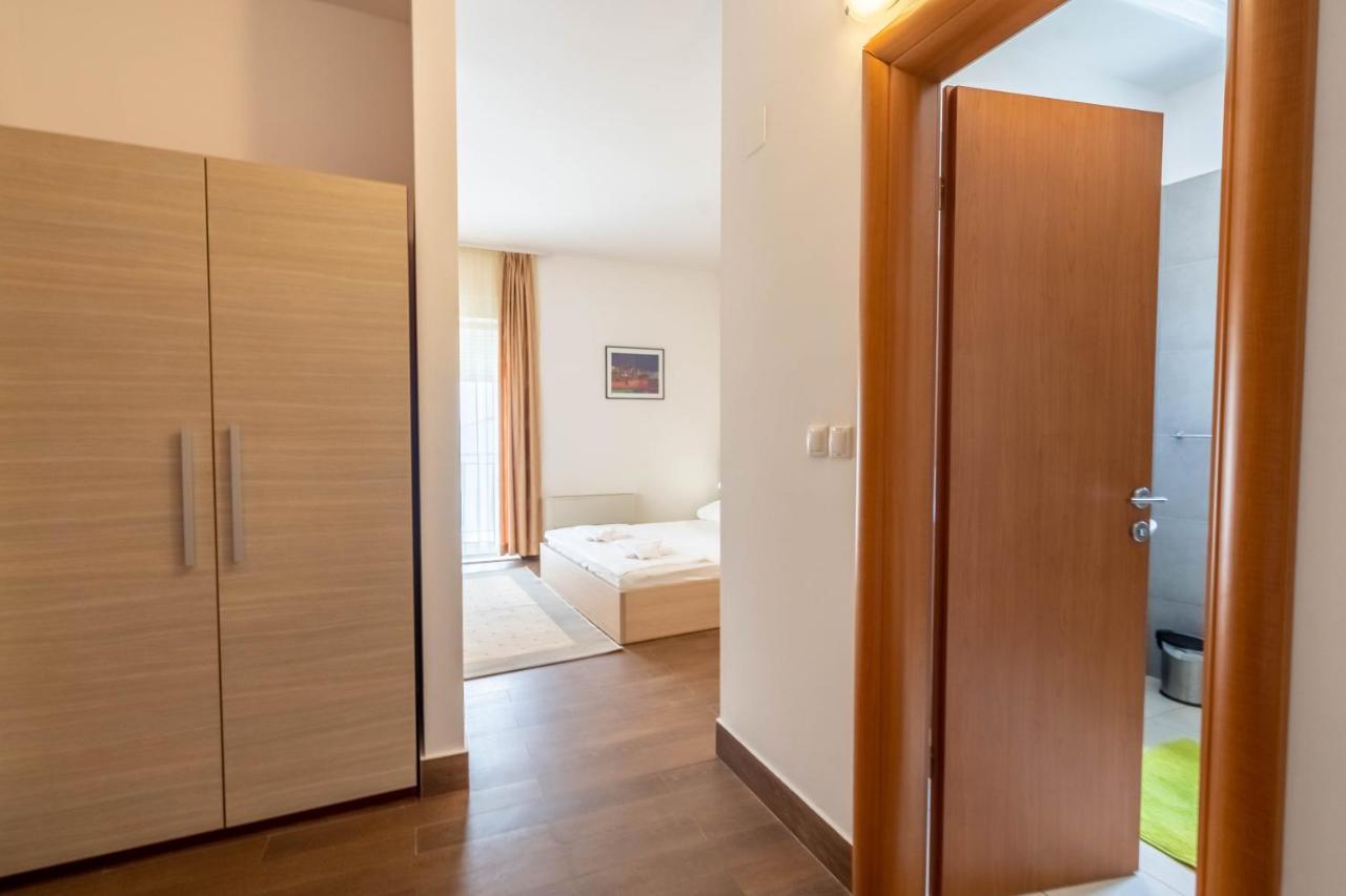 Pansion Epetium Otel Stobreč Dış mekan fotoğraf