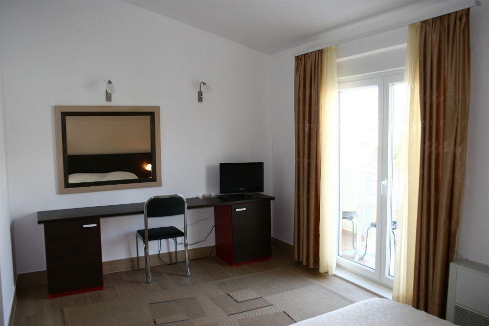 Pansion Epetium Otel Stobreč Dış mekan fotoğraf