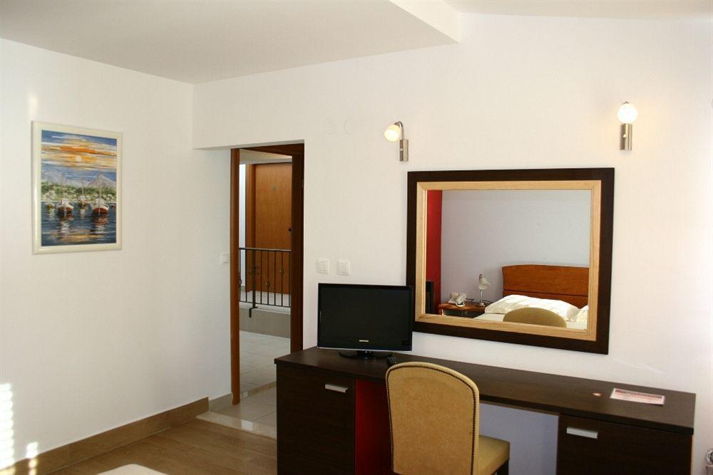 Pansion Epetium Otel Stobreč Dış mekan fotoğraf